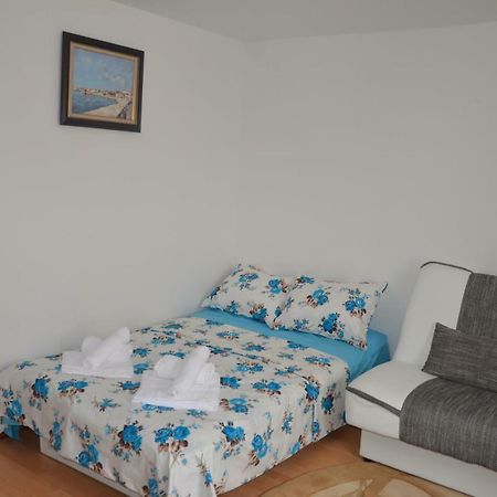 Apartments Park Πιράν Εξωτερικό φωτογραφία