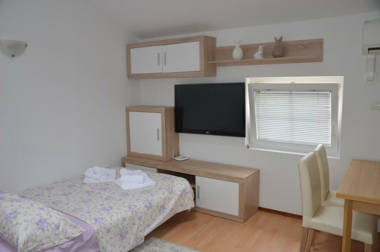 Apartments Park Πιράν Εξωτερικό φωτογραφία